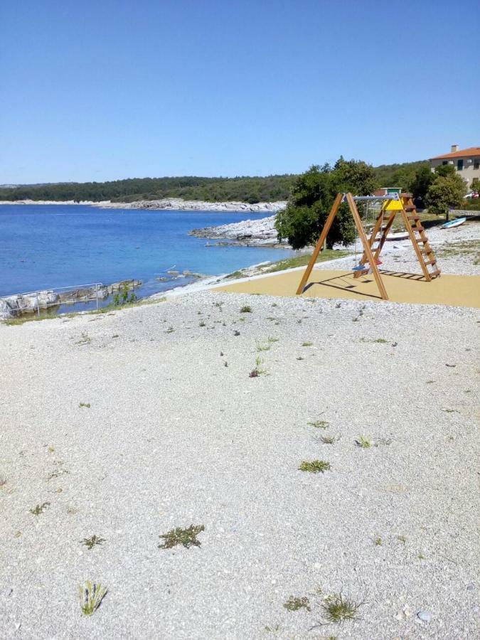 Apartman Knapic Koromačno المظهر الخارجي الصورة