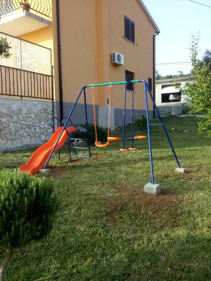 Apartman Knapic Koromačno المظهر الخارجي الصورة