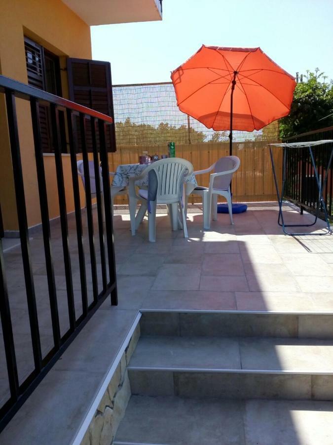 Apartman Knapic Koromačno المظهر الخارجي الصورة